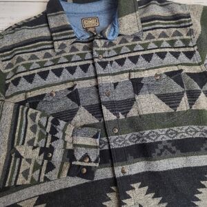 C.E. Schmidt Workwear Size XL Wool blend Aztec Design button-down outerwear